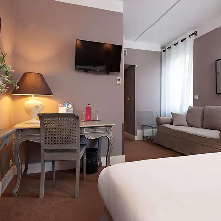 מלון Western Brittany Centre & Plages 3*