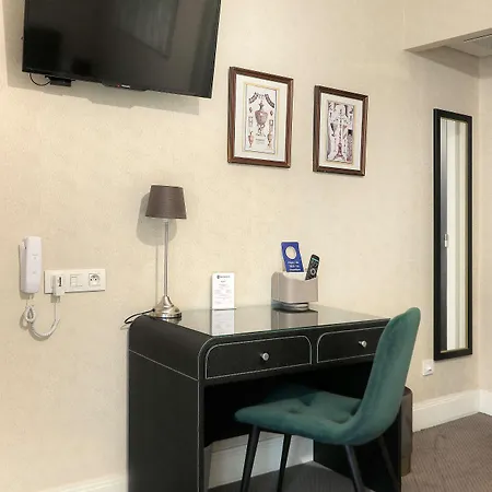 Otel Western Brittany Centre & Plages La Baule