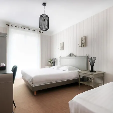 Otel Western Brittany Centre & Plages