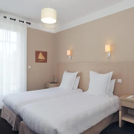 Western Brittany Centre & Plages Hotell 3*