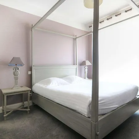 Western Brittany Centre & Plages Hotell