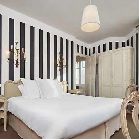 Western Brittany Centre & Plages Otel