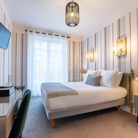 Western Brittany Centre & Plages 3* La Baule