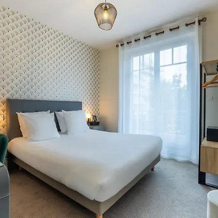 Western Brittany Centre & Plages 3*