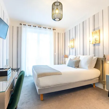 Hotel Western Brittany Centre & Plages 3*