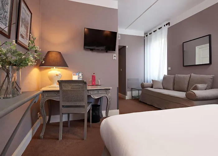 Hotel Western Brittany Centre 3*