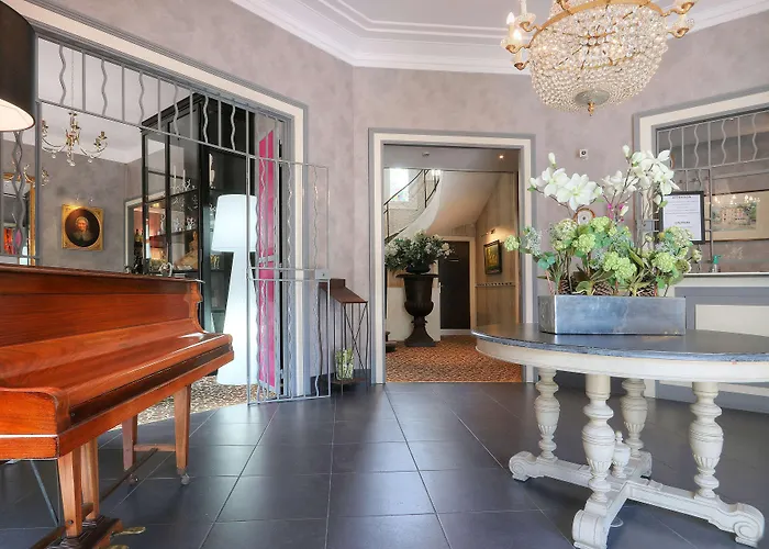 Western Brittany Centre Hotel 3*